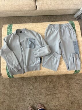 Armani Exchange Light Gray Mens Fit